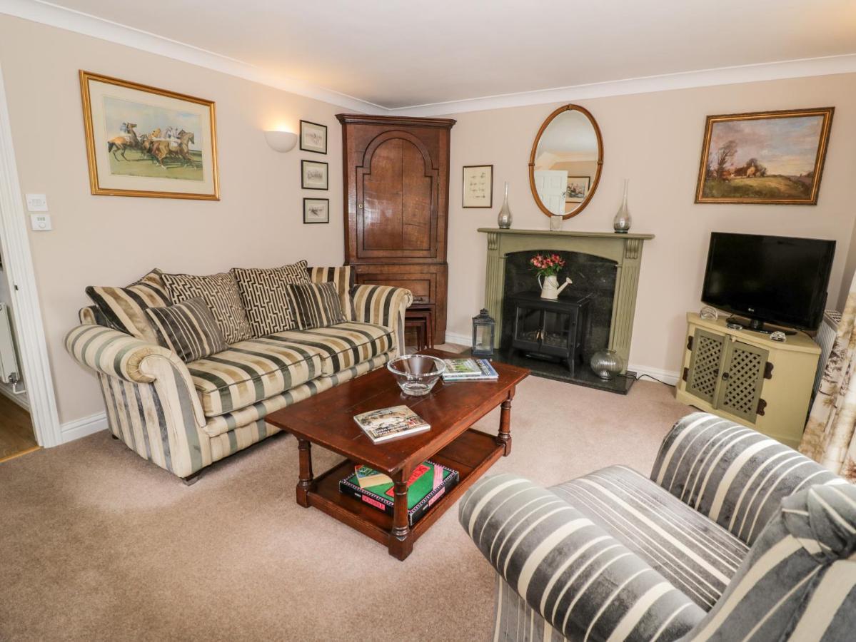 Villa Rosemead Moreton-in-Marsh Esterno foto